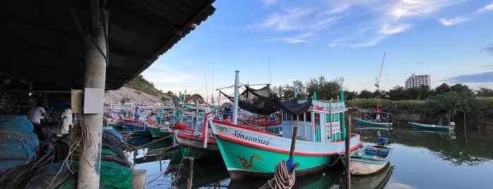 Seafood Market Village @ เขาตะเกียบ is one of Хуахин.