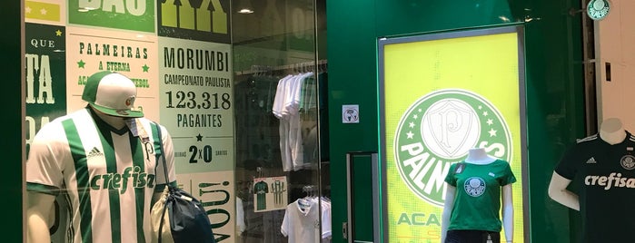 Academia Store is one of Jessica Kelerさんのお気に入りスポット.