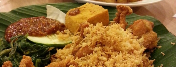Ayam Penyet Ria (Level 1) is one of Micheenli Guide: Nasi Ayam Penyet/Goreng in SG.