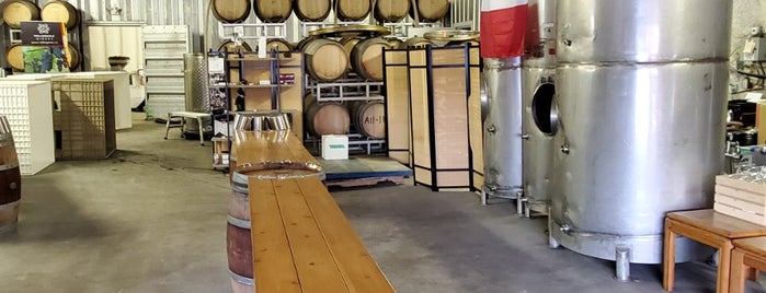 Rollingdale Winery is one of Okanagan Wineries.
