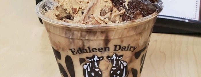 Edaleen Dairy Store is one of Tempat yang Disukai Mete.