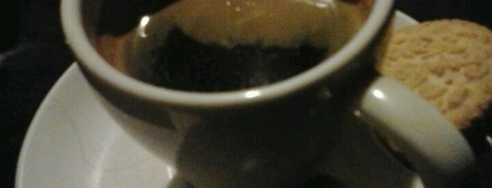 Kedai Kopi Espresso Bar is one of Caffe & Tempat Nongkrong Favo.