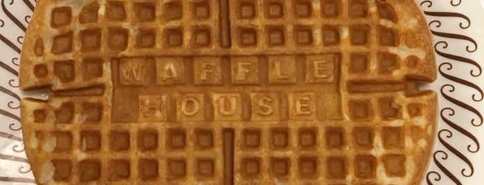 Waffle House is one of Chrisさんのお気に入りスポット.