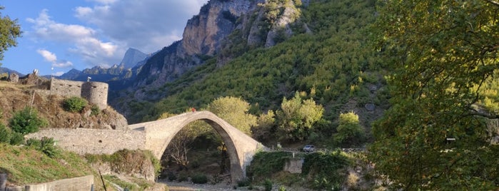 Παραδοσιακό Γεφύρι Κόνιτσας is one of Apostolos 님이 좋아한 장소.