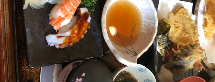 魚家うずしお is one of akioの食べ物屋.