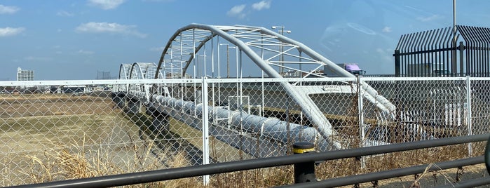 多摩川原水道橋 is one of 多摩川.