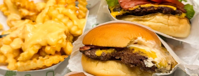Shake Shack is one of The 15 Best Places for Spicy Chicken in Riyadh.