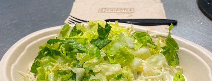 Chipotle Mexican Grill is one of New York Fast Food (Healthier).