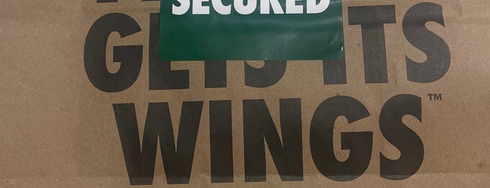 Wingstop is one of Locais curtidos por jiresell.