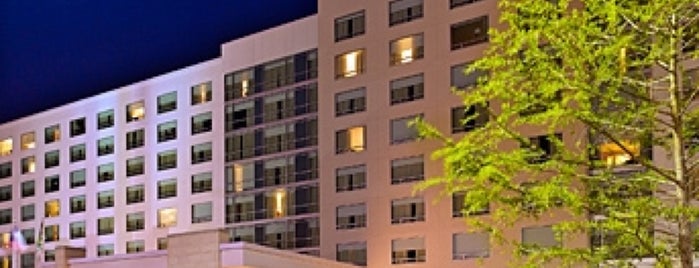 The Westin Austin at The Domain is one of Locais curtidos por Widgeon.