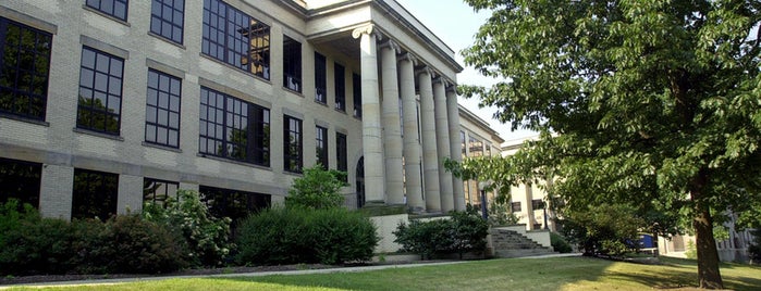 Merrill Hall is one of Kent State University Campus.