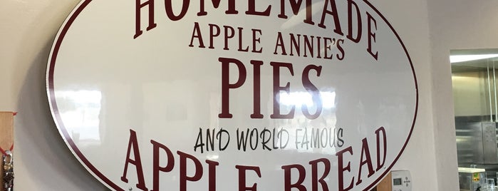 Apple Annie's Country Store is one of Lugares favoritos de eric.