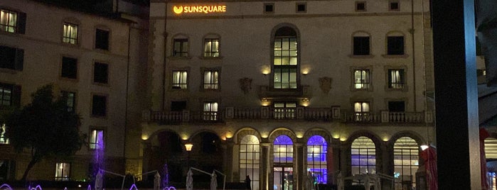 SunSquare Hotel is one of Hoteis.