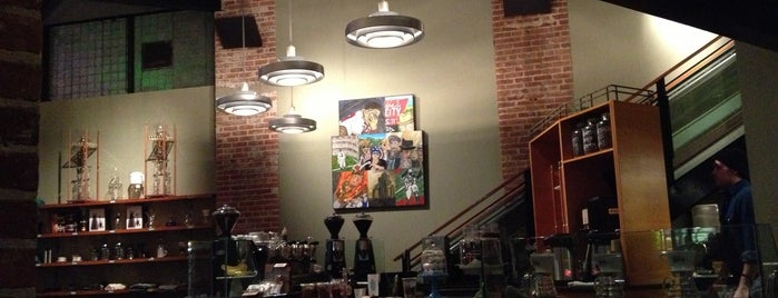 Caffe Vita Silverlake is one of WiFi-friendly and/or Laptop-ready in SFValley+.
