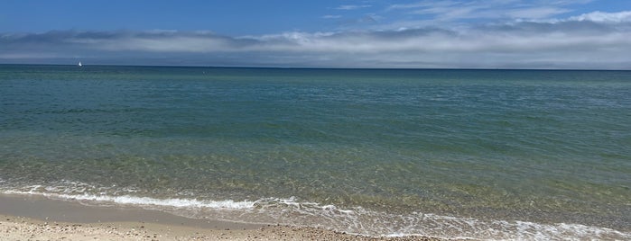 State Beach (Oak Bluffs) is one of Danyelさんのお気に入りスポット.