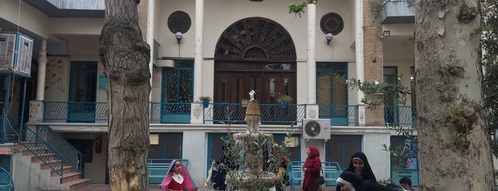 Imamzadeh Yahya Cultural Center | خانه‌ی فرهنگ امام زاده یحیی is one of پنج شنبه های خوشحالی.