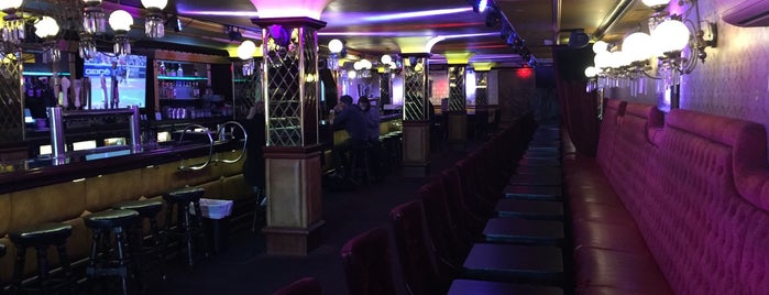 Gold Dust Lounge is one of Nightlife.