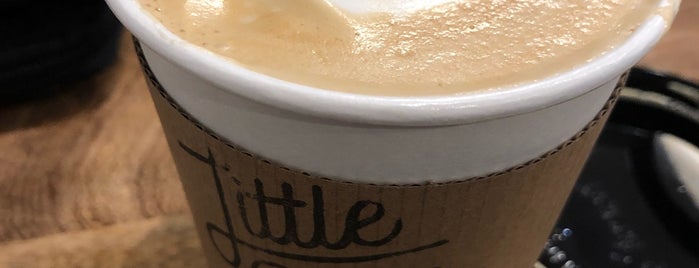 Little Bear Coffee is one of สถานที่ที่ Peter ถูกใจ.