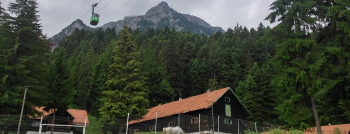 Telecabina Bușteni is one of Charming holiday apart near Brasov.