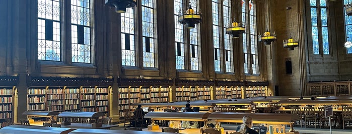 UW: Suzzallo Library is one of Bryden 님이 좋아한 장소.