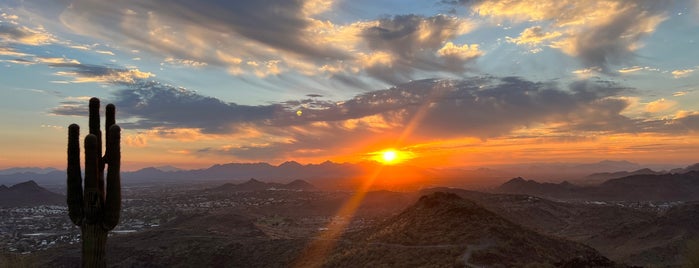 Shaw Butte Summit is one of Phoenix, Arizona.
