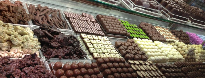 Valonia Chocolate is one of Rasyonel Liste.