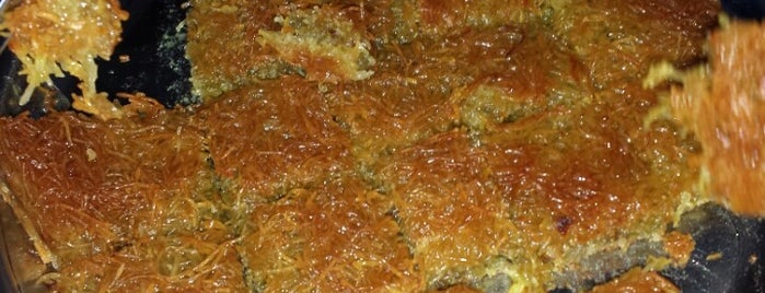 Ali Çavuş Dondurma ve Baklava is one of Muhammed'in Beğendiği Mekanlar.