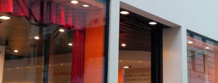Boutique Orange is one of Nancy's Wonderful Places/Games/	Clothes ect....