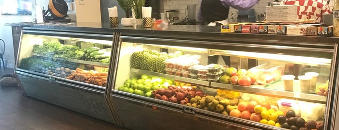 Juices For Life is one of Lieux qui ont plu à Brownstone Living NYC.