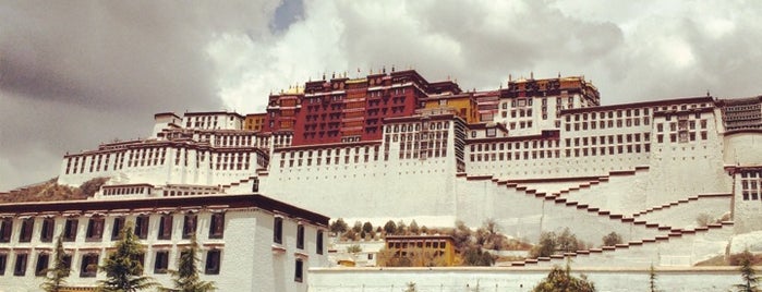 Potala-Palast is one of International Places To Go.