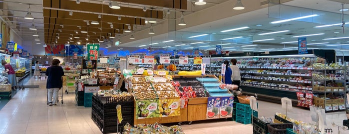 マルナカ 郡店 is one of 岡山市スーパー.