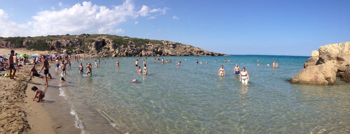 Spiaggia di Calamosche is one of Tempat yang Disimpan Ozan.
