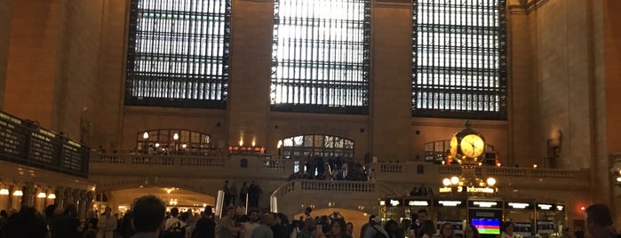Grand Central Terminal is one of Tempat yang Disukai Fernando.