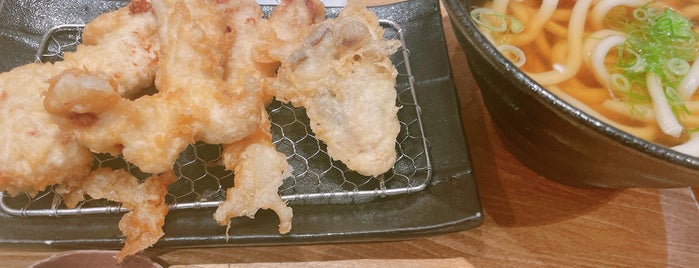 本町製麺所 天 is one of Posti che sono piaciuti a Jernej.