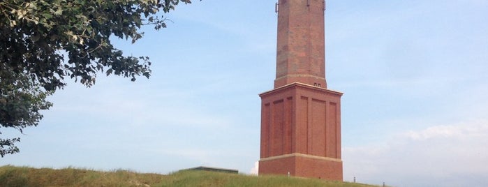 Leuchtturm Norderney is one of Locais curtidos por Tobias.