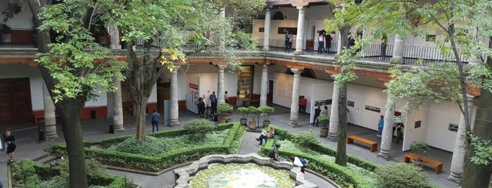 Museo Franz Mayer is one of Museos DF.