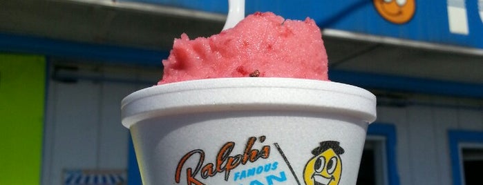 Ralph's Famous Italian Ices & Ice Cream is one of Tempat yang Disukai Dave.