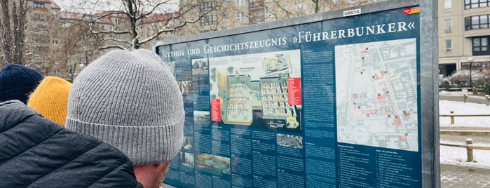 Führerbunker is one of Berlín.