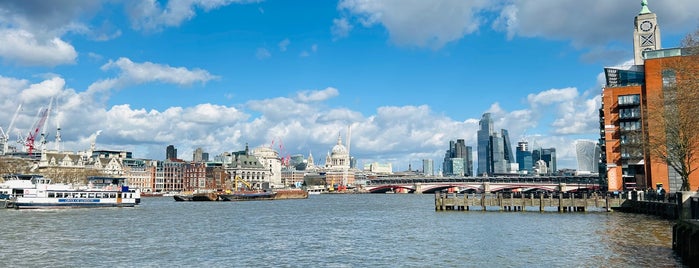 Gabriel's Wharf is one of London 🇬🇧.