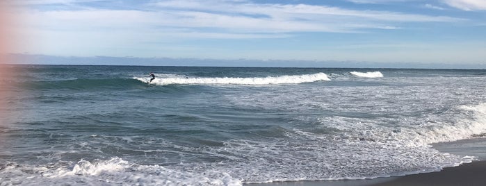 Juno Beach Ocean Park is one of Lugares favoritos de Petra.