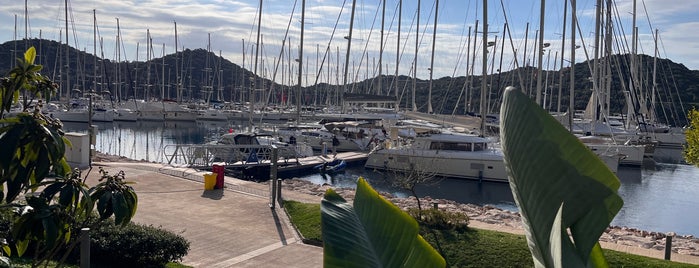 Kaş Setur Marina is one of Locais salvos de Yasemin Arzu.