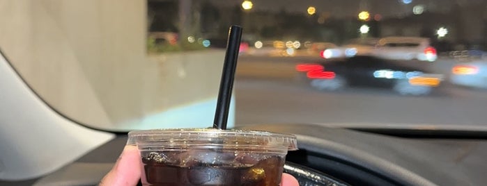 Wayne's Coffee is one of Posti che sono piaciuti a Majed.