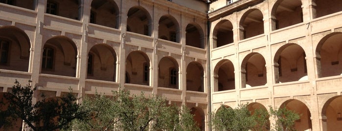 La Antigua Caridad is one of Marseille | Cassis | La Ciotat.