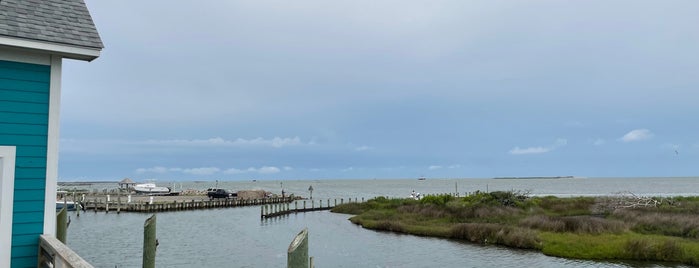 Hatteras Sol Waterside Grill is one of Foodie OBX.
