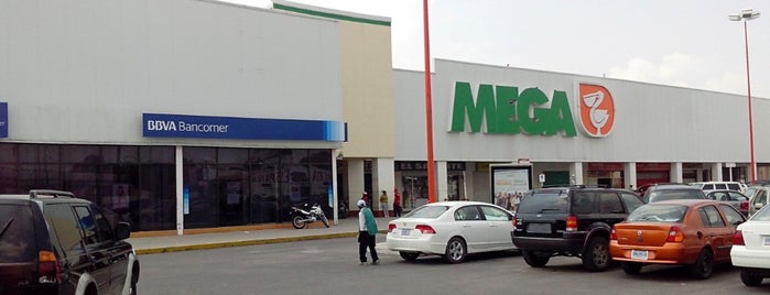 Mega Comercial is one of สถานที่ที่ Zigêl ถูกใจ.