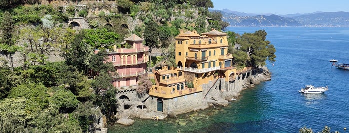 Approdo al Cannone (Domina Beach) is one of Portofino.