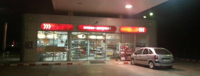 Lukoil (Лукойл) is one of Süleymanさんのお気に入りスポット.