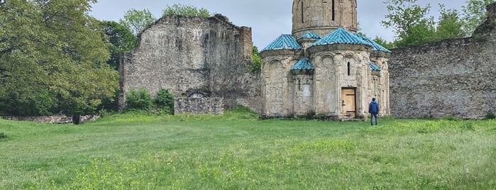 Kvetera Fortress City | კვეტერას ციხე-ქალაქი is one of Trip.