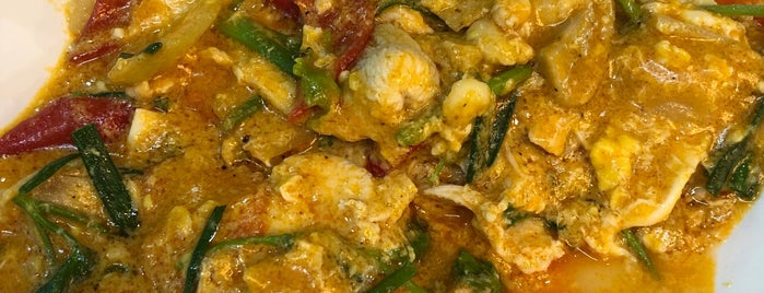 Da No.6 Thai Food And Sea Food is one of Locais curtidos por Oleg.