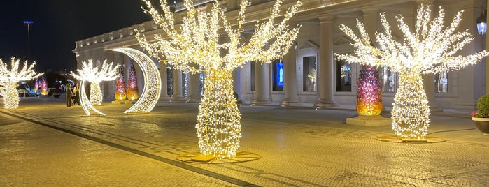 Galeries Lafayette is one of Qatar.